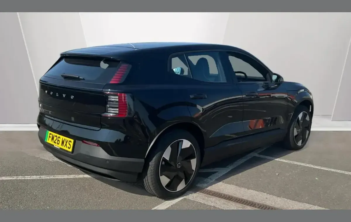 New Volvo EX30 Plus 196 kW (267 HP) 2026 Black SUV