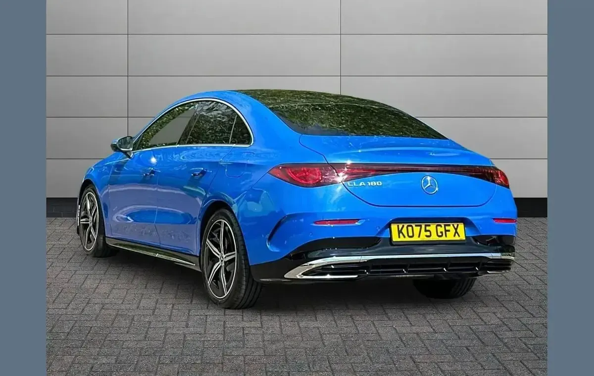 Used Mercedes CLA180 Executive 134 HP (98 kW) 2026 Blue Sedan