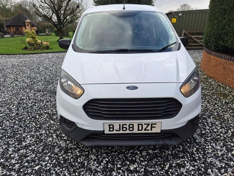 Used Ford Transit Trend 2018 White Van