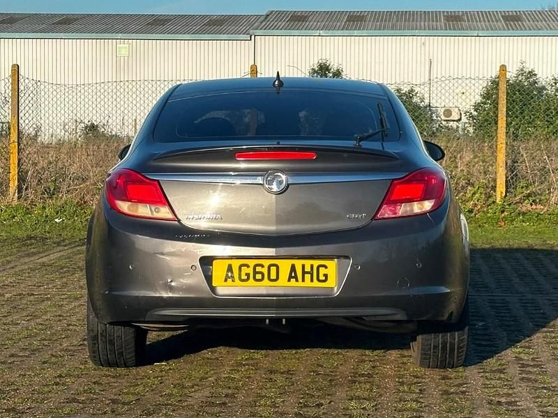 Used Vauxhall Insignia Elite 158 HP (116 kW) 2011 Grey Hatchback