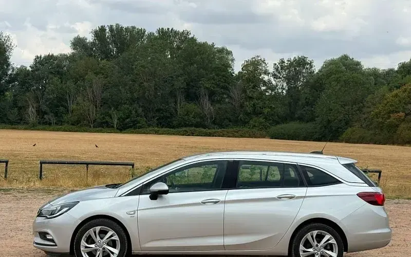 Used Vauxhall Astra SRi 150 HP (110 kW) 2019 Estate