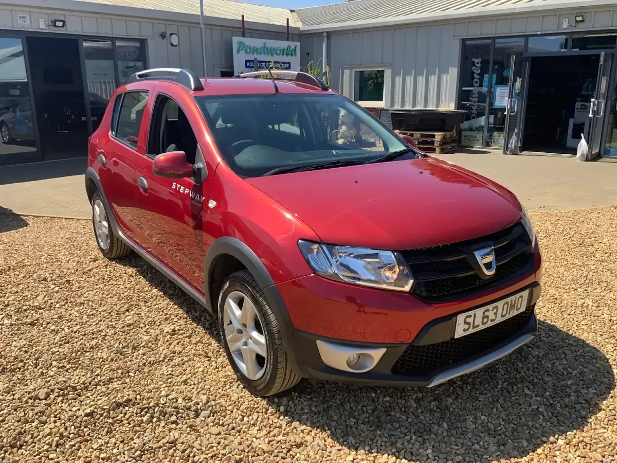 Used Dacia Sandero Ambiance 2013 Red Hatchback