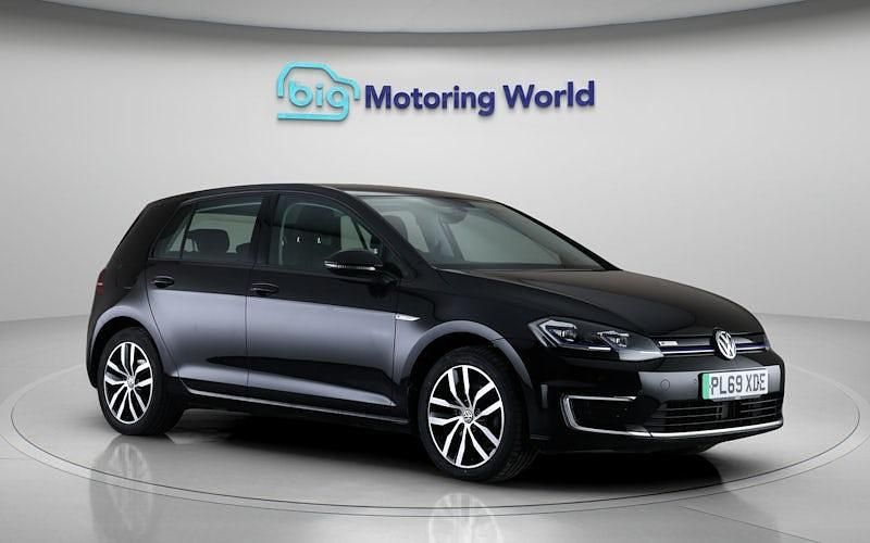 Black Used 2019 VW e-Golf Hatchback | £9,300 (Fair price) - Image 1/4