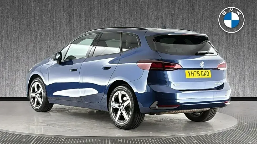 Used BMW 225 Active Tourer Sport Line 242 HP (177 kW) 2025 Blue MPV