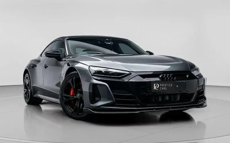 Used Audi e-tron GT quattro Design 389 kW (530 HP) 2024 Sedan