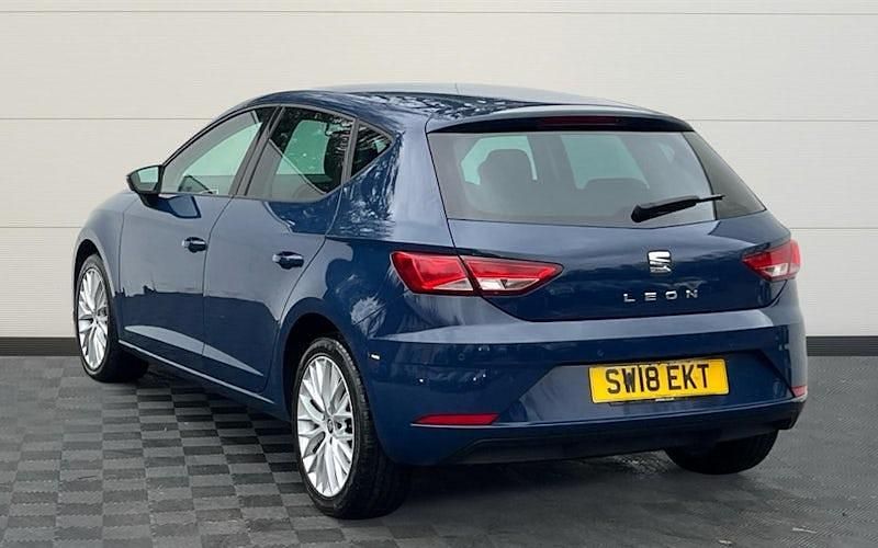 Used Seat Leon SE Dynamic 110 HP (80 kW) 2018 Hatchback