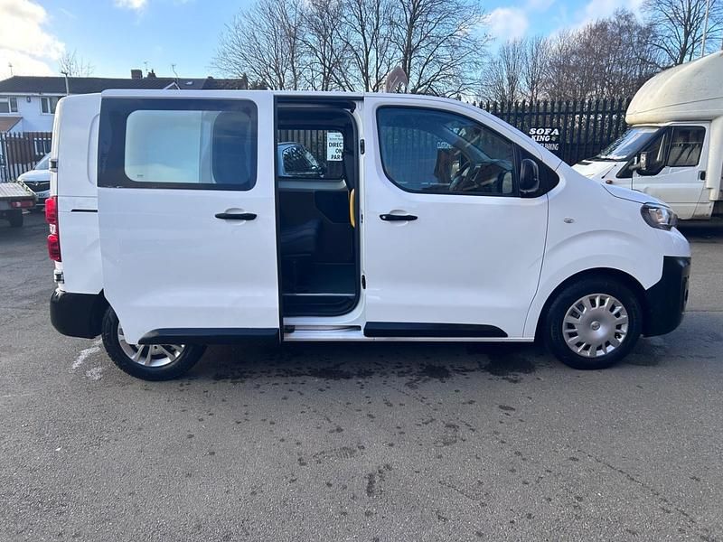 Used Peugeot Expert 2021 White Van