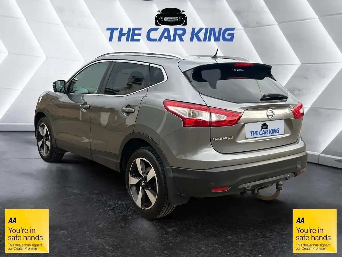 Used Nissan Qashqai N-Vision 130 HP (95 kW) 2017 Grey SUV