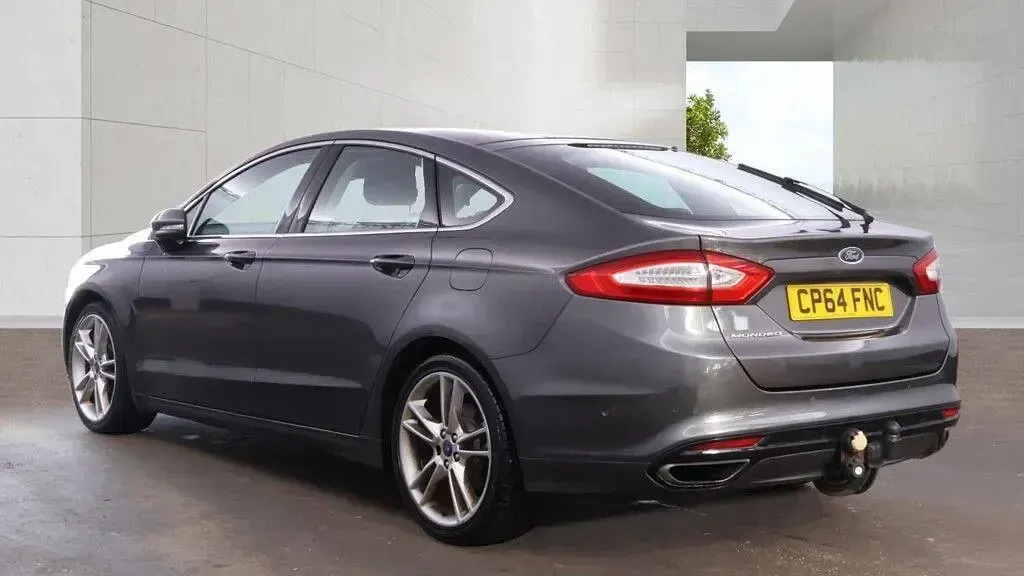 Used Ford Mondeo Titanium 177 HP (130 kW) 2015 Grey Hatchback