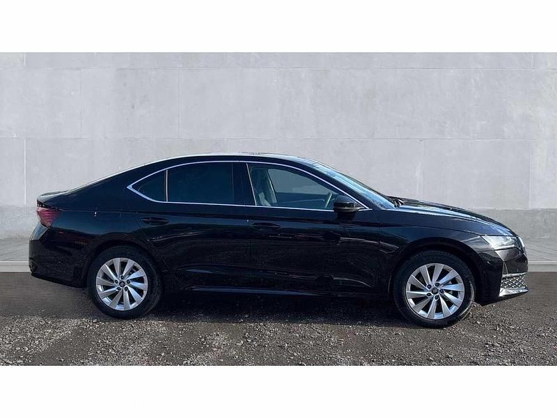 Nuevo Skoda Octavia SE L 150 CV (110 kW) 2026 Negro Utilitario