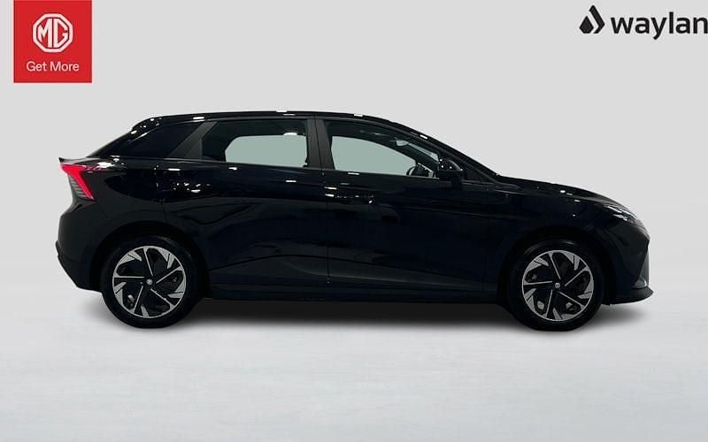 Used MG MG4 EV SE 150 kW (204 HP) 2024 Hatchback