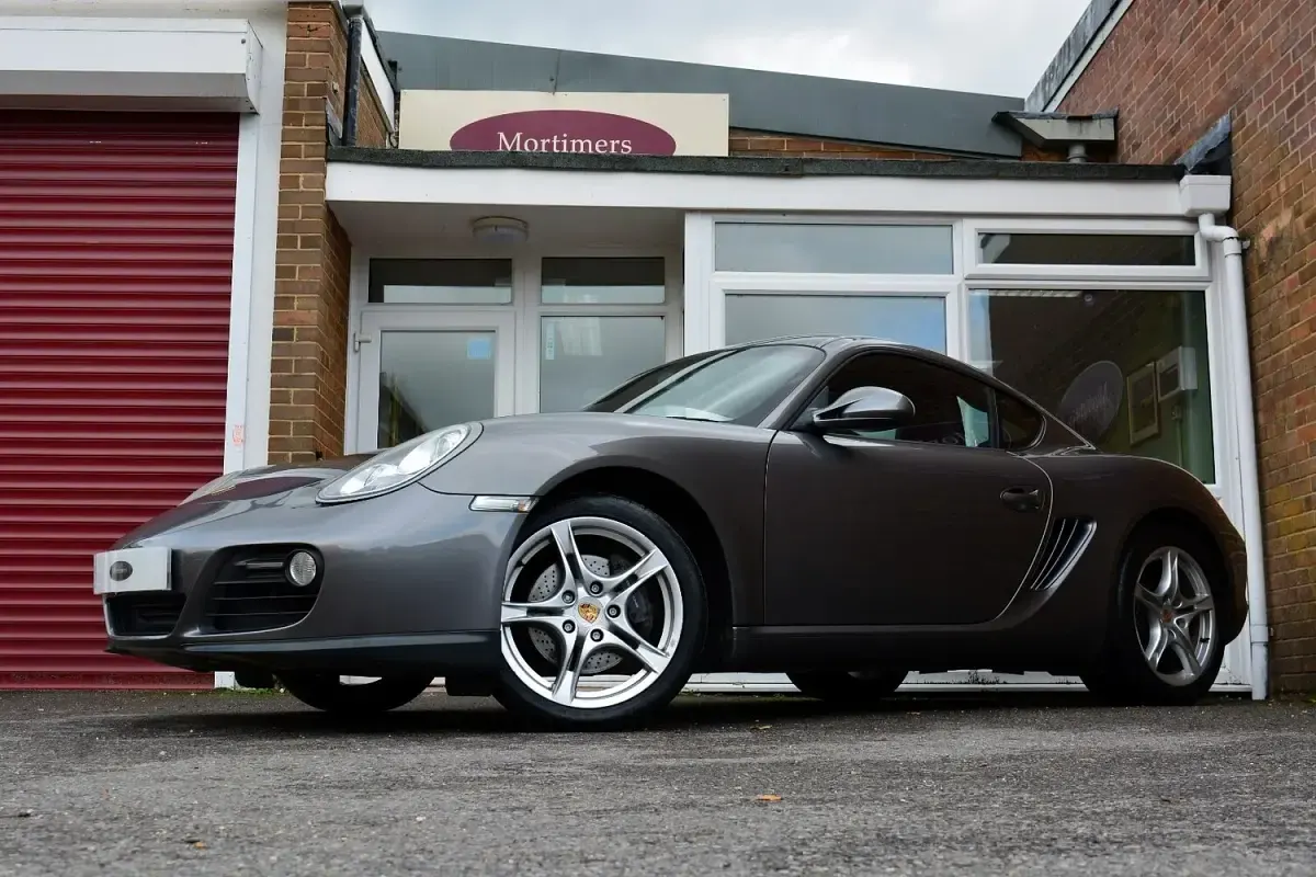 Used Porsche Cayman 265 HP (194 kW) 2011 Grey Coupe