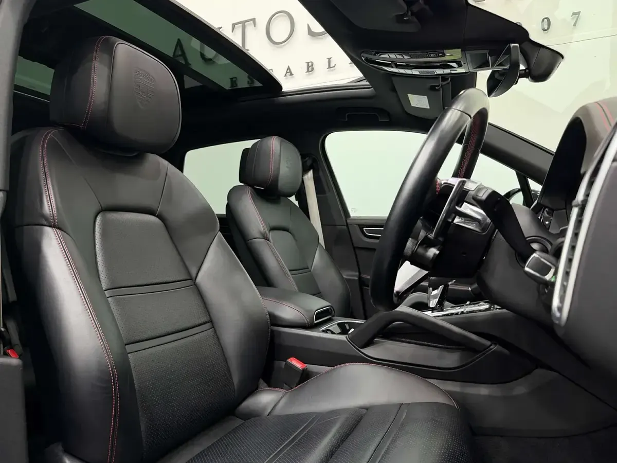 Used Porsche Cayenne Platinum Edition 2023 Black SUV