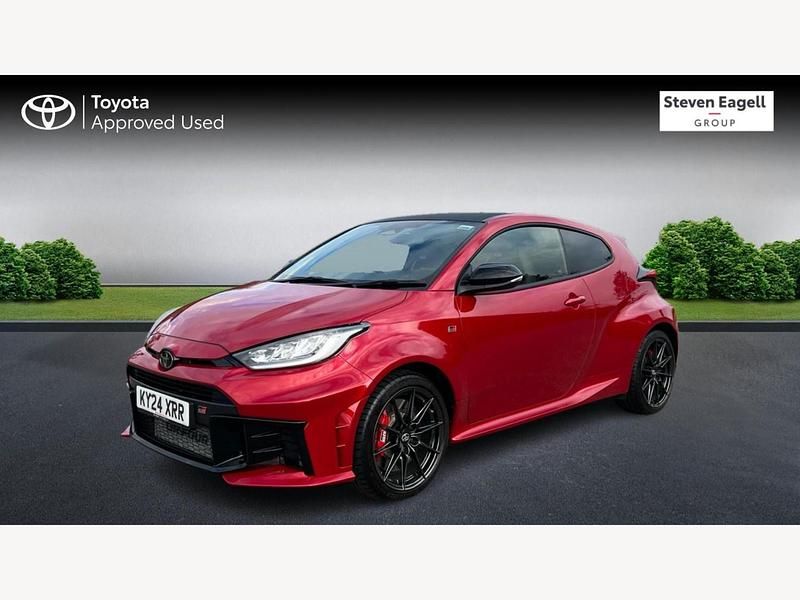 Used Toyota Yaris 2024 Red Hatchback