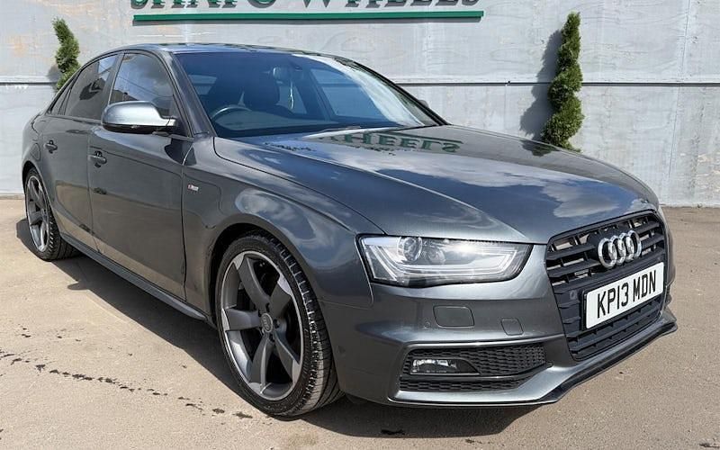 Used Audi A4 Black Edition 211 HP (155 kW) 2012 Sedan