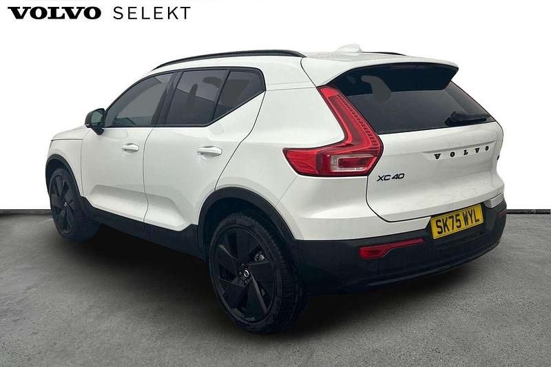 Used Volvo XC40 Plus 194 HP (142 kW) 2025 White SUV