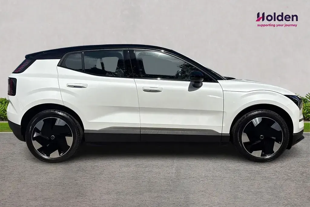 New Volvo EX30 Plus 310 kW (422 HP) 2025 SUV