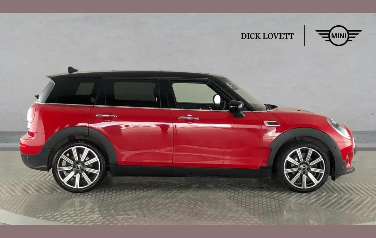 Used Mini Cooper Clubman Exclusive 134 HP (98 kW) 2023 Red Estate