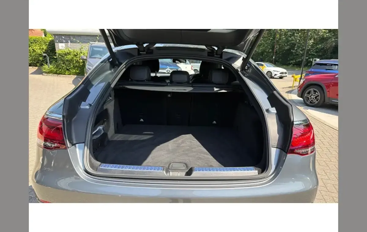 Used Mercedes GLC300 AMG Line Premium 254 HP (186 kW) 2023 Grey SUV