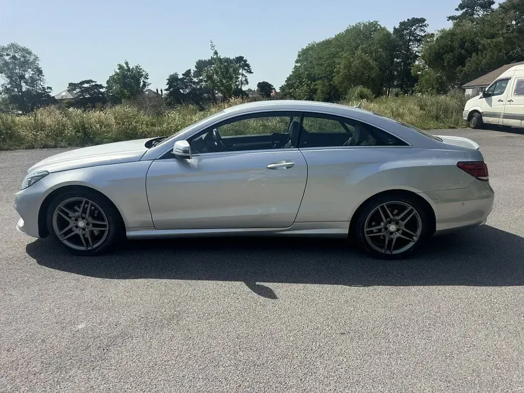 Used Mercedes E220 AMG line 177 HP (130 kW) 2015 Silver Coupe