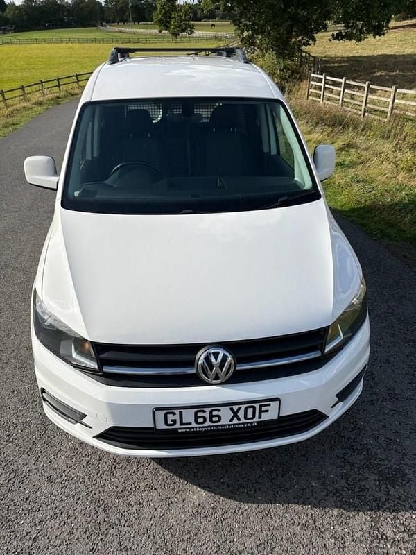 Used VW Caddy Highline 125 HP (91 kW) 2016 White MPV