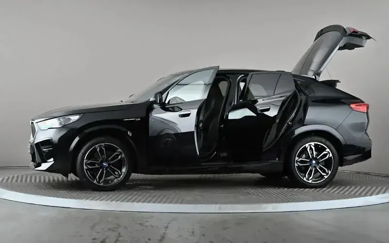 Used BMW iX2 M Sport 230 kW (313 HP) 2025 Black SUV