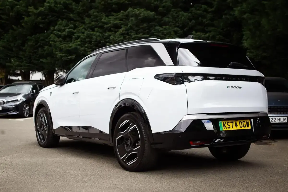 Used Peugeot 5008 GT 152 kW (207 HP) 2024 White SUV