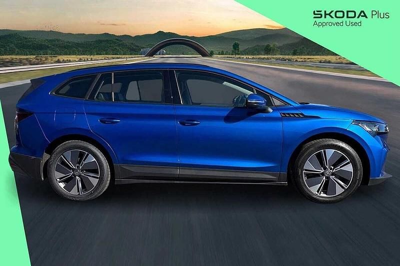 Used Skoda Enyaq iV Suite 97 kW (132 HP) 2021 Race blue metallic SUV