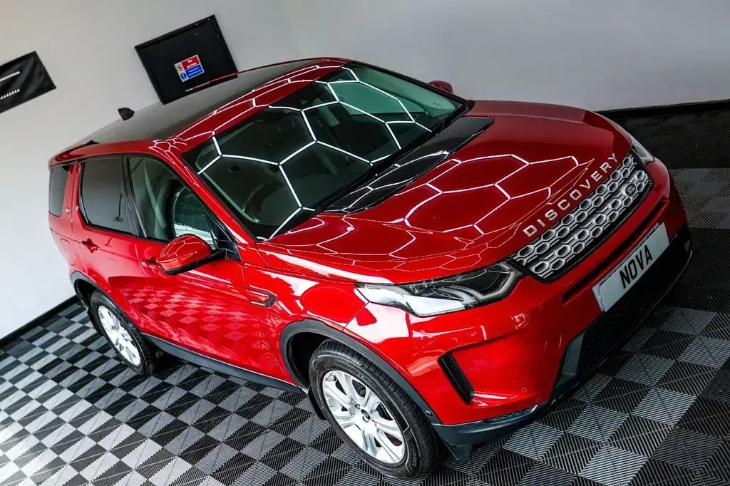 Used Land Rover Discovery 5 HSE 180 HP (132 kW) 2019 Red SUV