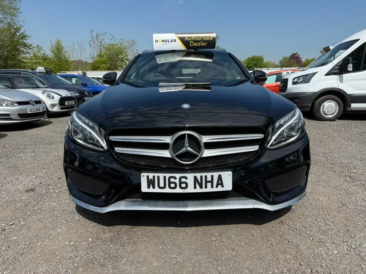 Käytetty Mercedes C300 AMG line 2016 Musta Farmari