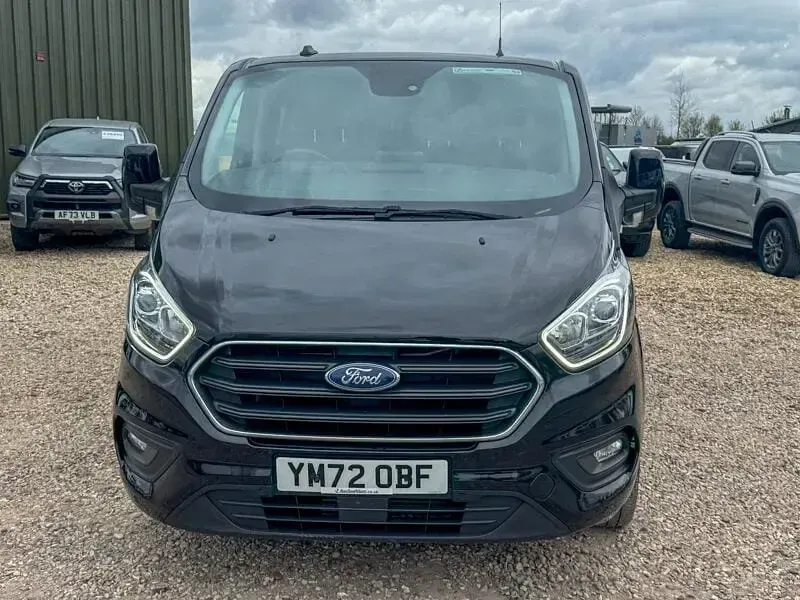 Usado Ford Transit Custom Limited 170 HP (125 kW) 2023 Preto Van