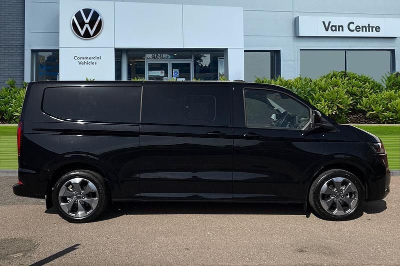 New VW Transporter Pro 160 kW (218 HP) 2025 Black Van