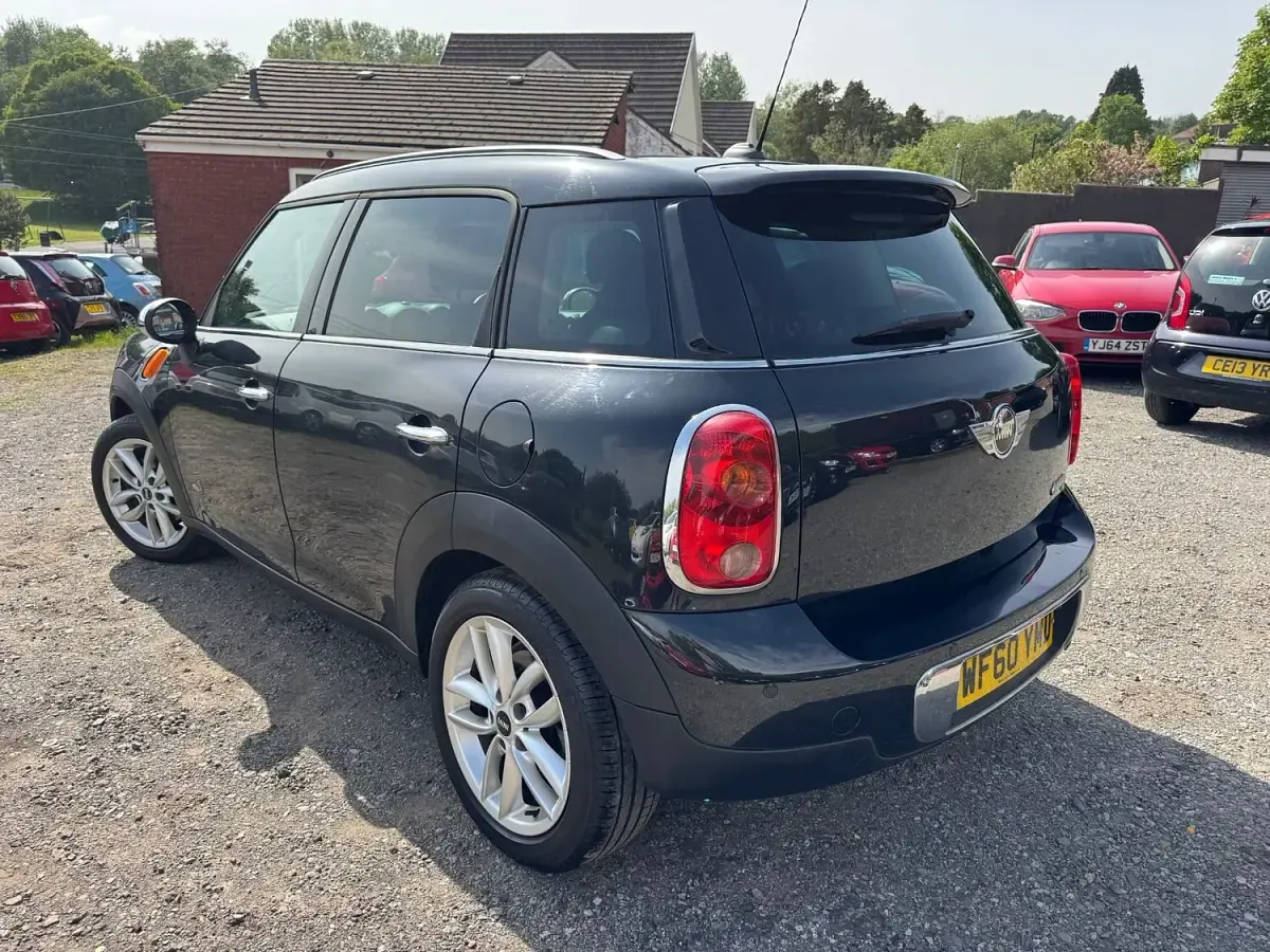 Used Mini Cooper D 2010 Black Hatchback