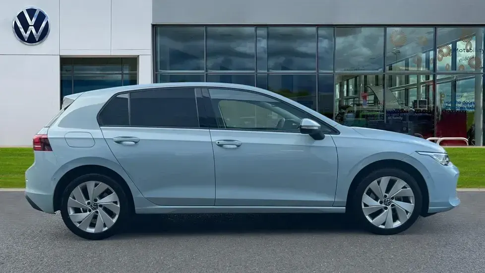 Used VW Golf VIII Match 150 HP (110 kW) 2025 Crystal ice blue metallic