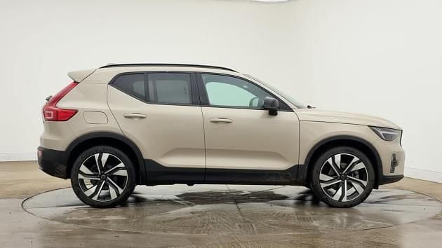 Used Volvo XC40 Plus 197 HP (144 kW) 2025 Sand dune SUV