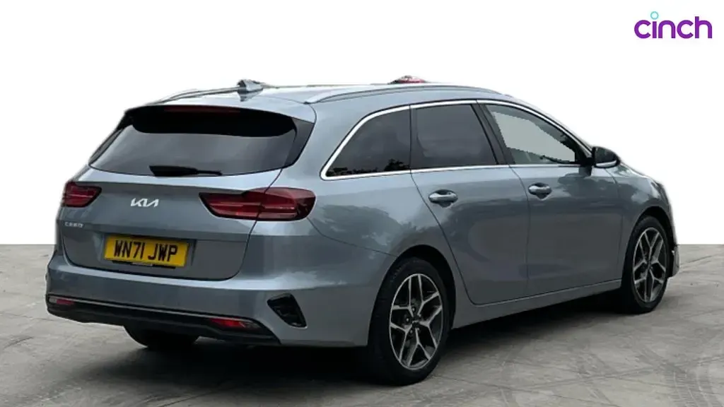 Used Kia Ceed 158 HP (116 kW) 2021 Silver Hatchback