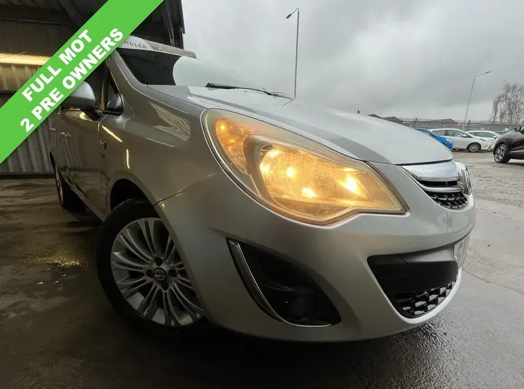 Used Vauxhall Corsa 100 HP (73 kW) 2011 Silver Hatchback