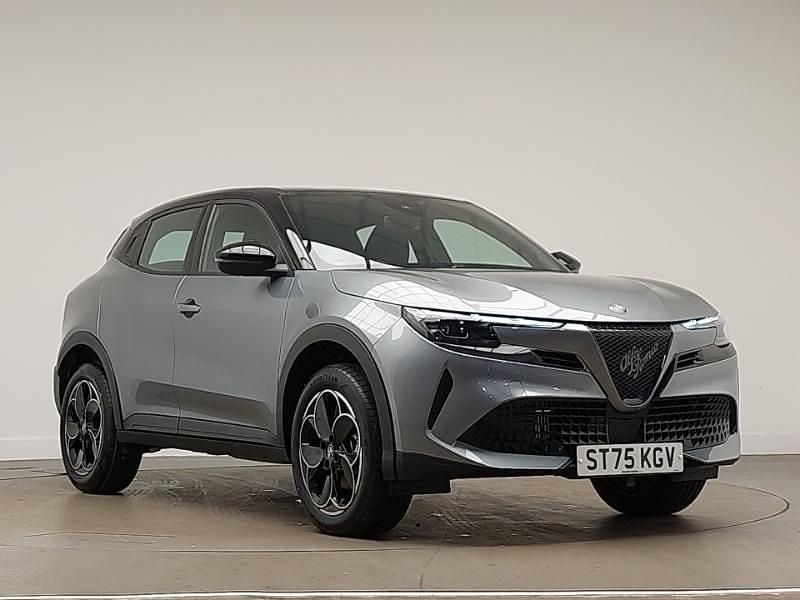 Bicolour metallic arese grey with black roof New 2025 Alfa Romeo GT Junior Hatchback | £23,998 (Fair price) - Image 1/4