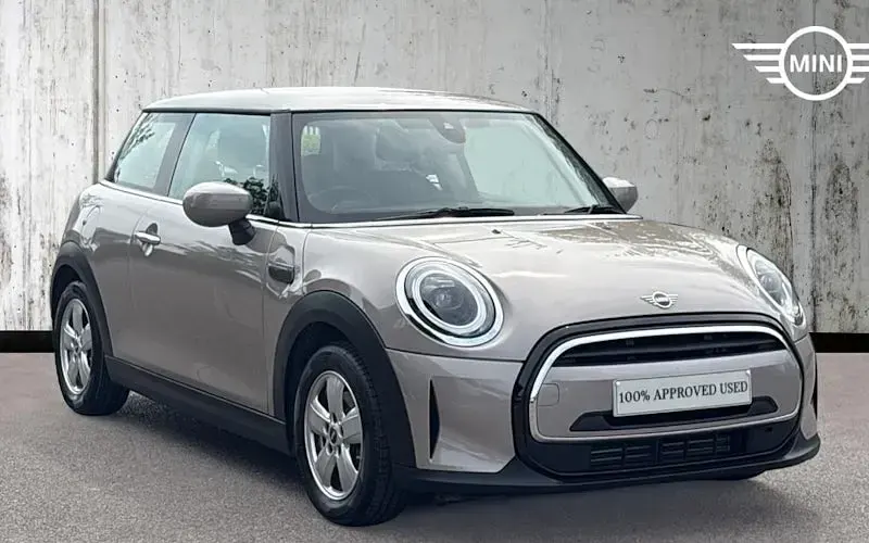 Used Mini Cooper Classic 136 HP (100 kW) 2023 Hatchback