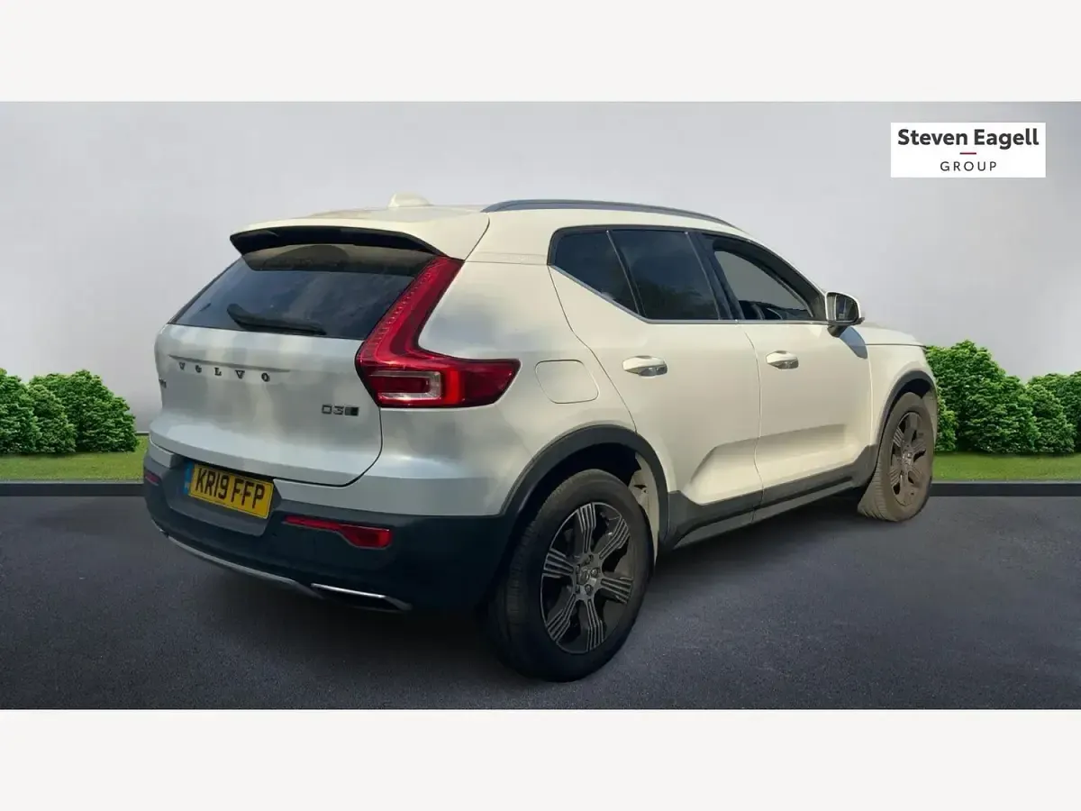 Used Volvo XC40 Inscription 2019 White SUV