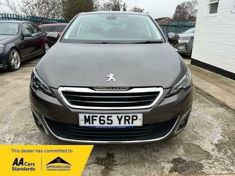 Used Peugeot 308 Allure 130 HP (95 kW) 2015 Grey Hatchback