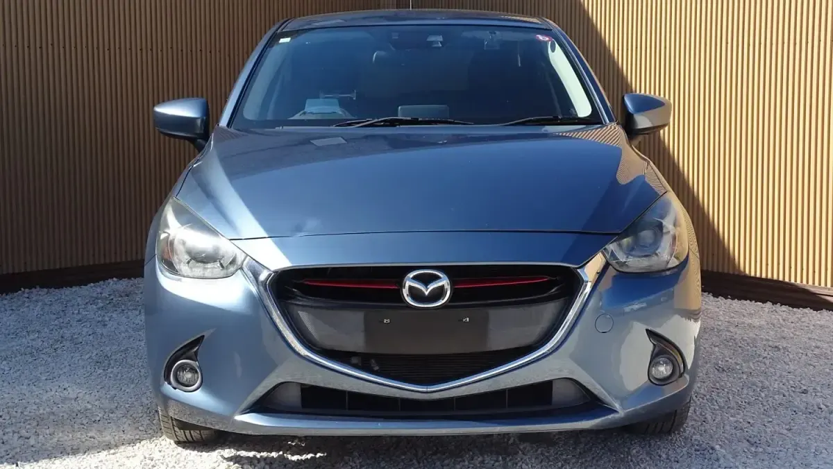 Begagnad Mazda 2 2014 Blå Halvkombi