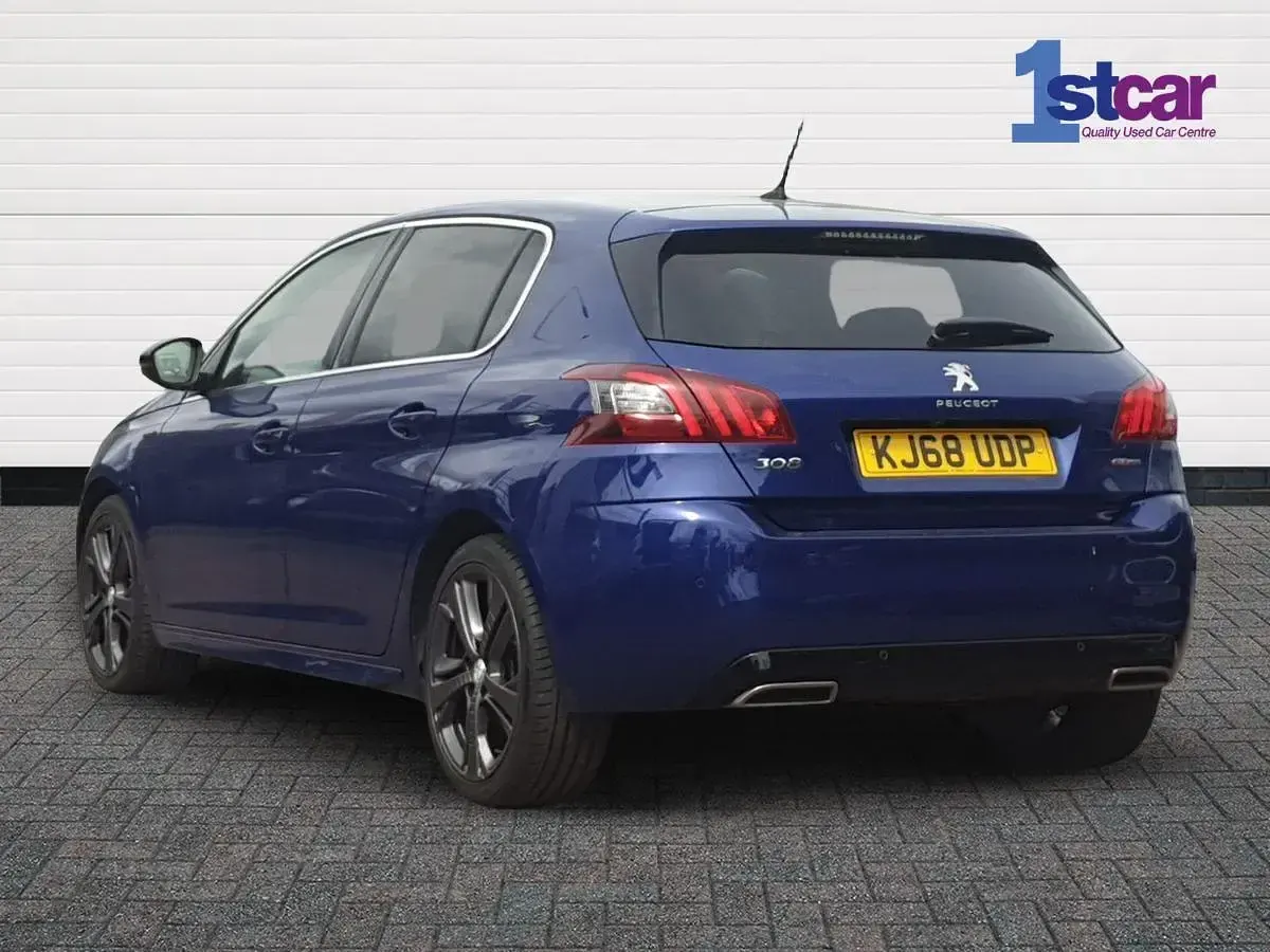 Used Peugeot 308 GT-line 130 HP (95 kW) 2019 Blue Hatchback