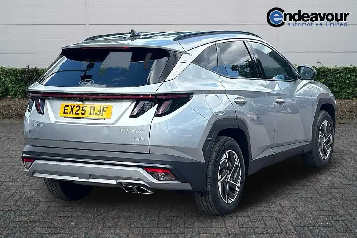 Used Hyundai Tucson Advanced 248 HP (182 kW) 2025 Silver SUV