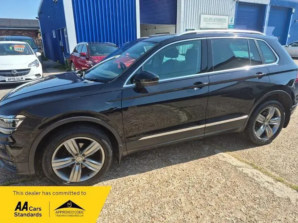 Used VW Tiguan SEL 150 HP (110 kW) 2017 Black SUV