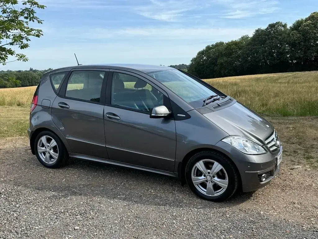Used Mercedes A160 Avantgarde 2011 Grey Hatchback