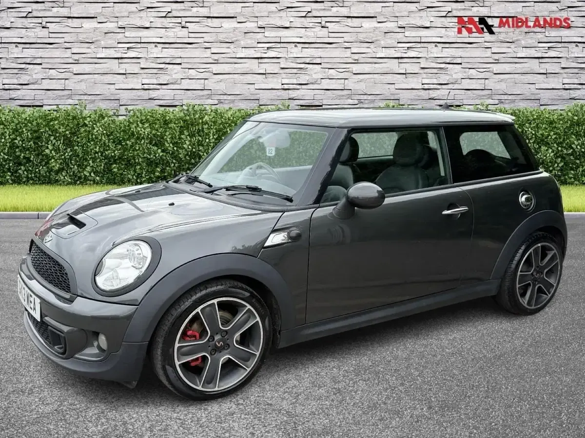 Usado Mini Cooper S Hatch 2013 Gris Utilitario