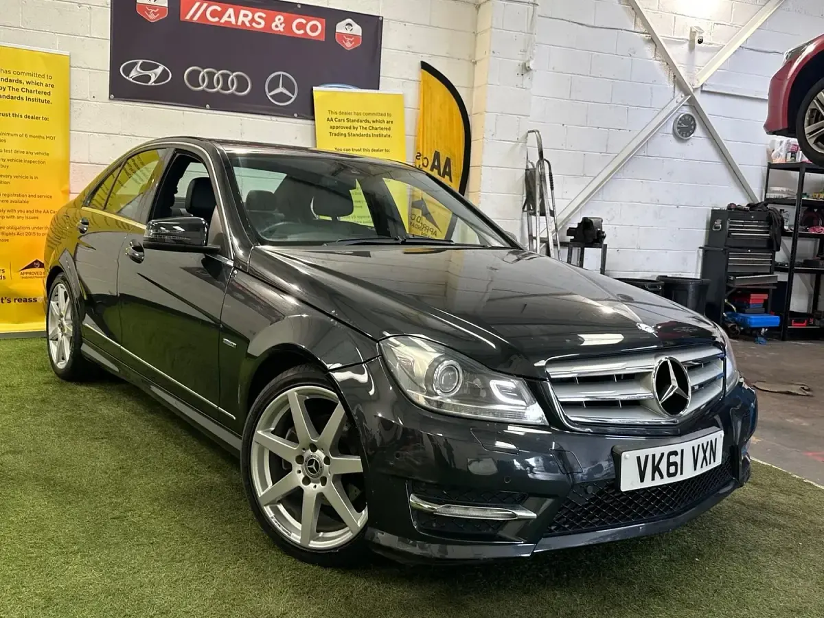 Used Mercedes C200 Sport Edition 136 HP (100 kW) 2011 Black Sedan