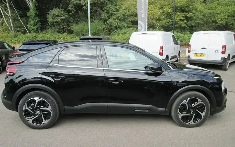 Used Citroën C4 PureTech 131 HP (96 kW) 2022 Black Hatchback