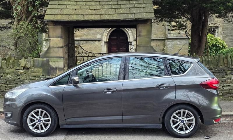 Begagnad Ford C-MAX Zetec 120 HK (88 kW) 2016 Grå Minibuss